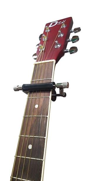 1582792107246-Belear Couturier Series Roller Guitar Capo2.jpg